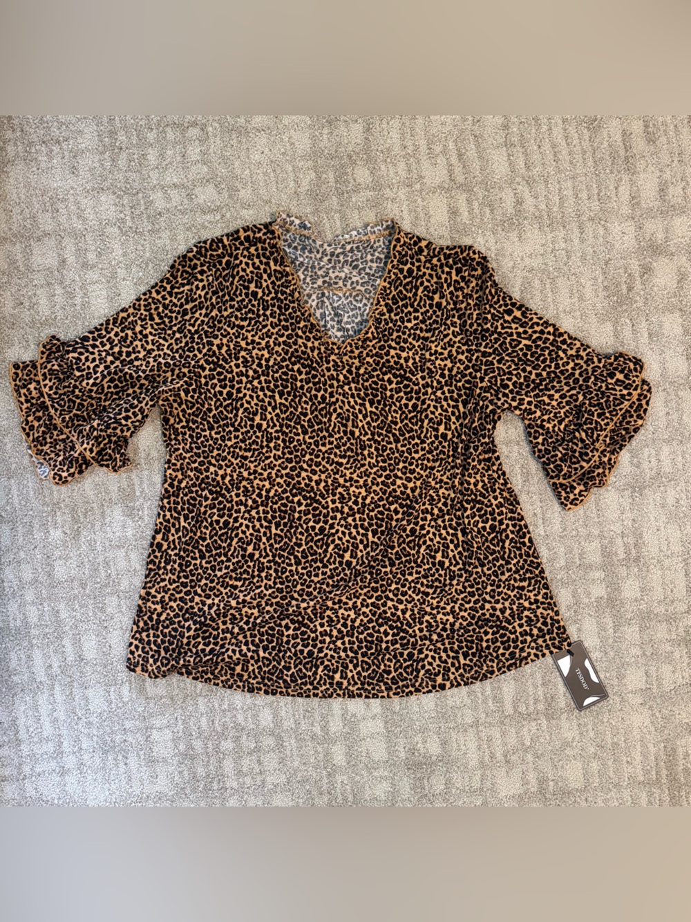 Women’s Leopard Print V-Neck Ruffle Sleeve Top XXL